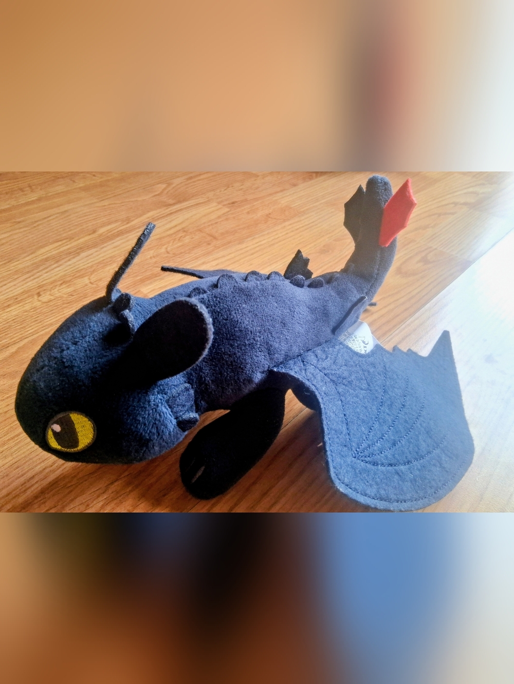 DreamWorks brand, How To Train Your Dragon, Night Fury, Toothless. Plush Toy